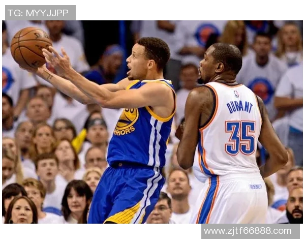 2016至2017赛季勇士与雷霆的巅峰对决与精彩瞬间回顾 2016至2017赛季勇士与雷霆的巅峰对决与精彩瞬间回顾